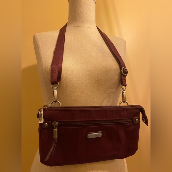 Baggalini plum adjustable Crossbody Bag organizer - Picture 2 of 9